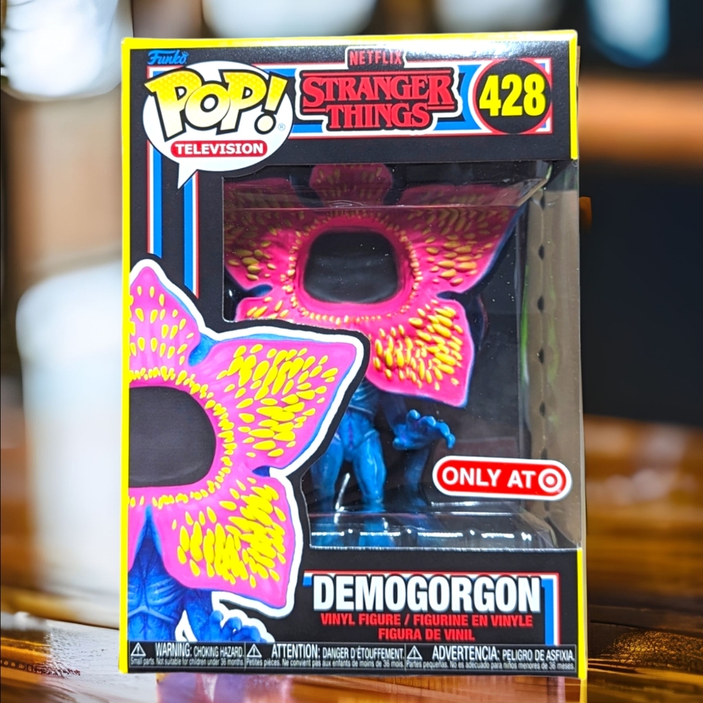 Funko Pop Stranger Things Demogorgon Blacklight Exclusive #428